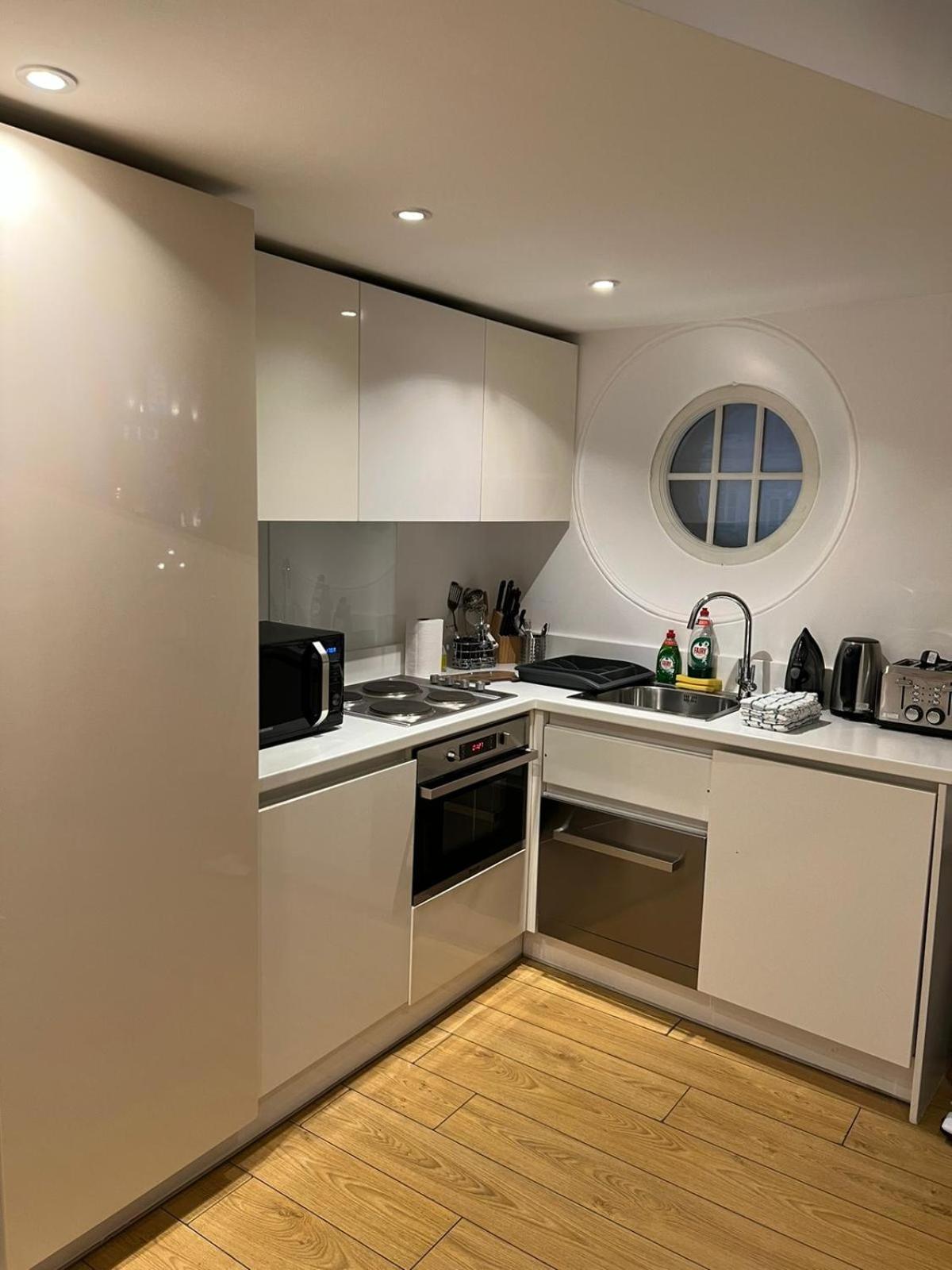 Tranquil 1 Bedroom Retreat In Piccadilly Vr4 London Exterior photo